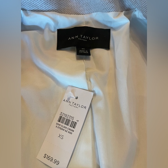 Stunning Ann Taylor Factory Lined Coat - Picture 5 of 6